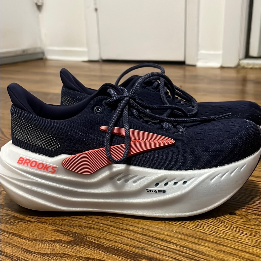Brooks Ghost Max Dark Blue and Coral Barely Used